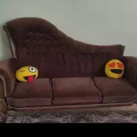 مبل قهوه ای