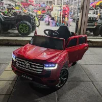 ماشین شارژی لندکروز (۲موتور)|اسباببازی بچه|مشهد, مصلی (کارمندان اول)|دیوار