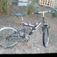 دو عدد دوچرخه|دوچرخه، اسکیت، اسکوتر|قلقل رود, |دیوار