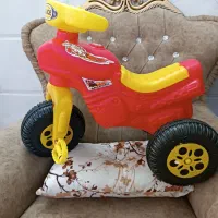 سه چرخه واسباب بازی برای سیسمونی ورق بزنید|اسباب‌بازی بچه|قم, کیوانفر|دیوار