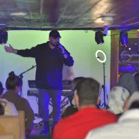 بلیط موسیقی زنده در کشتی تفریحی