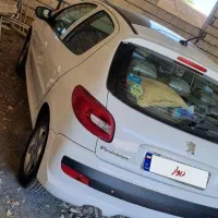 ۲۰۷مدل۴۰۲ ماشین بدونه رنگ بشرط