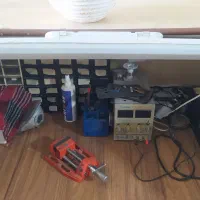 میز تعمیر موبایل بهمراه لوازم