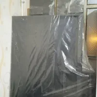 تخت خواب دو نفره.