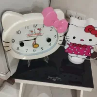ساعت دیواری Hello KITTy و چراغ خواب kitty