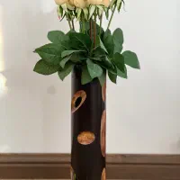 گلدان چوبی و گل رز|گل مصنوعی|قزوین, |دیوار