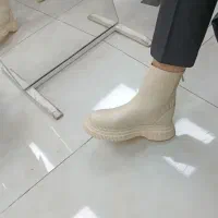 نیم بوت کرم