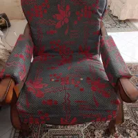 مبل راحتی چهار نفره ومیز آرایش فرفوژه