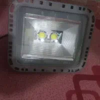 پروژکتور قدرتمند