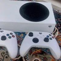 Xbox series s در حد نو 2 دسته