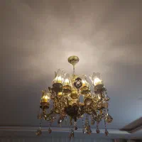 لوستر طلایی و کنارسالنی