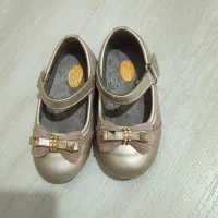 کفش بچگانه شیک سایز ۲۴نونو بدون استفاده