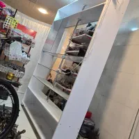 ویترین مغازه