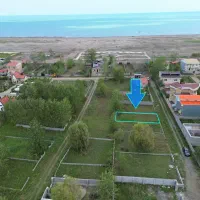 فروش-زمین-عالی-برای-ساخت-یک-قطعه-200-متری