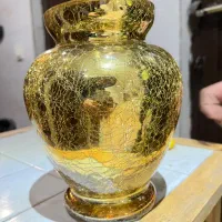 گلدان طلایی