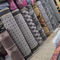 فرش قرمز