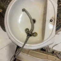 روشویی پایه دار و شیر ظرفشویی