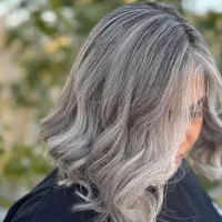 رنگمو/هایلایت/آمبره/موخوره گیری/کاشت و لیفت مژه