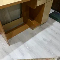 میز تحریر در جردن