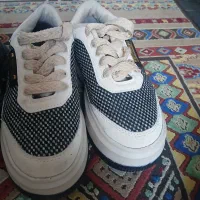 قیمت ۳۰۰ هزار تومان