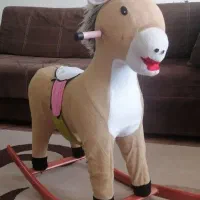 اسب گهواره ای کودک