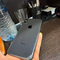 ایفون xs