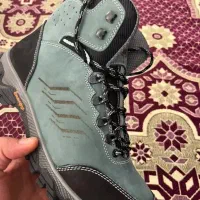 یک جفت کفش کوهنوردی دست اول و کیسه خواب نو|کوهنوردی و کمپینگ|شهرکرد, |دیوار