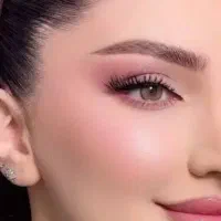 مدل میکاپ میشم