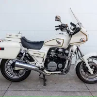 cb x 750