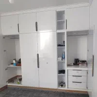 اجرای کابینت،کمد دیواری،میز آرایشی،نصب درب اتاق