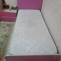 تخت خواب نوجوان به همراه تشک|تخت و سرویس خواب|شیراز, قدوسی غربی|دیوار