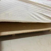 خوشخواب یکنفره به همراه کفی در حد نو|تشک تختخواب|کیش, |دیوار