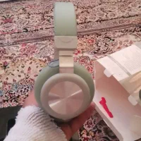 هدفون|لوازم جانبی موبایل و تبلت|پرند, فاز ۲|دیوار
