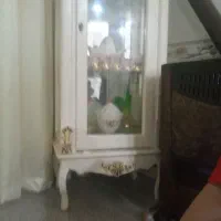 یک عدد بوفه در حد نو|بوفه، ویترین، کنسول|زند, |دیوار