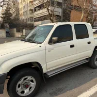 تویوتا هایلوکس تایگر بی رنگ