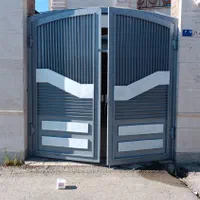 رنگ آمیزی درب و پنجره|خدمات پیشه و مهارت|بوشهر, |دیوار