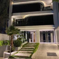 151-مـتر-سـازه-هــوشمند-نـما-ژورنالی