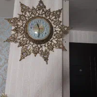 یک عددساعت دیواری برنزی نووسالم