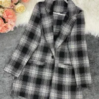 کت پاییزه|لباس|دماوند, دماوند|دیوار