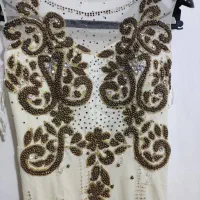 پیراهن مجلسی|لباس|تربت جام, میان جام|دیوار