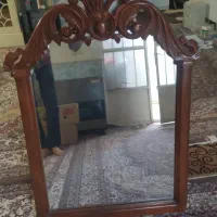 اینه دیواری سالم و تمیز
