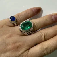 انگشتر زمرد کار استاد رسول دومهر وشبکه وسنگین وزن
