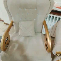 مبل پنج نفره سالم و محکم و میز ناهار خوری چهار نفر