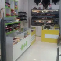 واگذاری کلیه اجناس و دکوراسیون گالری شال و روسری