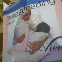 بالش شیر دهی مادر کم استفاده شده