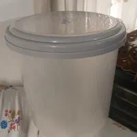 سطل پلاستیکی ۱۰ کیلویی درب دار سالم و تمیز