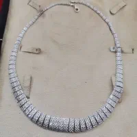 طلا .گردنبند شیک و زیبا