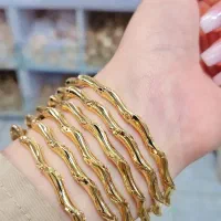 سرویس و النگوهای بسیار خوش قیمت و مشابه طلا|بدلیجات|اصفهان, کوی امام|دیوار