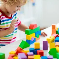 مشاور والدین در زمینه فرزندپروری و مهارتهای زندگی