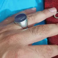 انگشتر نقره با نگین عقیق سوسنی